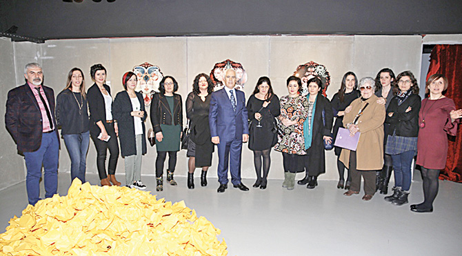 Kadın sanatçılar sergi açtı
