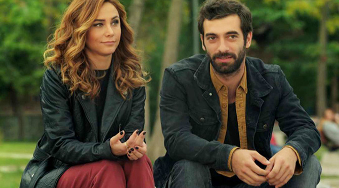 Poyraz Karayel’den 14 Şubat sürprizi