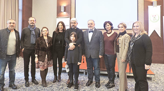 Müzayededen 360 bebeğe yardım