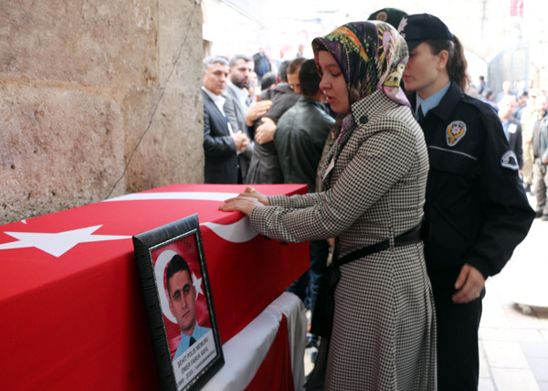 Türkiye son üç günde teröre 43 şehit verdi