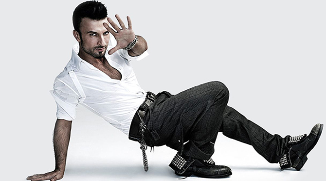 Tarkan’dan yine erteleme haberi