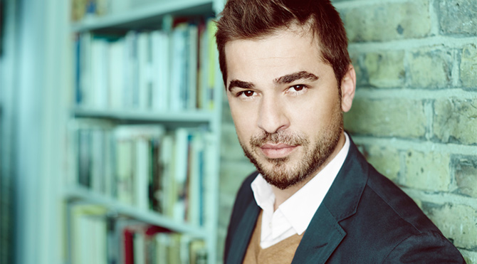 Engin Altan Düzyatan’dan 20 liralık jest