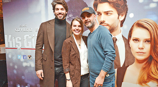 Dizi yönetmene beste yaptırdı