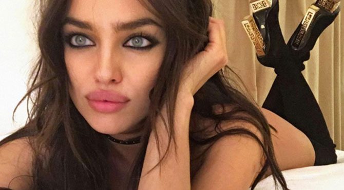 Irina Shayk’ın çıplak pazar keyfi