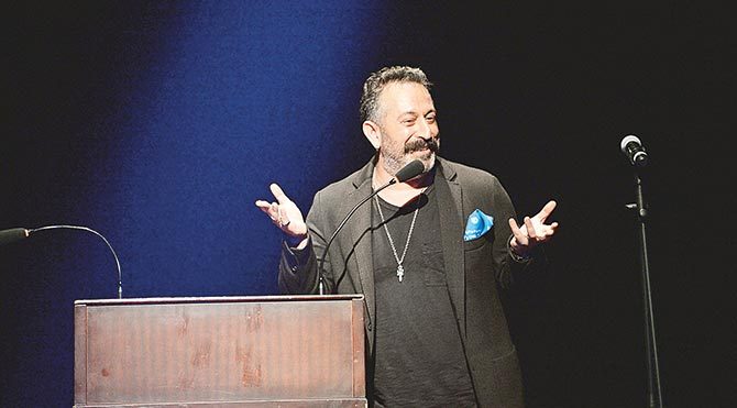 Yabancı film ödülü güldürdü