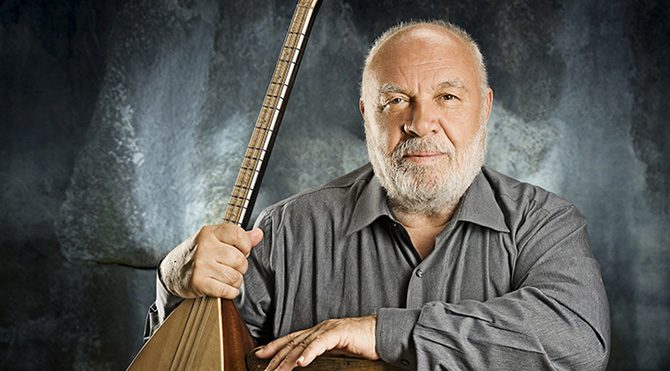 Musa Eroğlu’nun heykeli dikiliyor