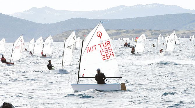 Miniklerin yelken heyecanı