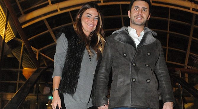 Özlem Yıldız sevgilisiyle birlikte sinema keyfi yaptı