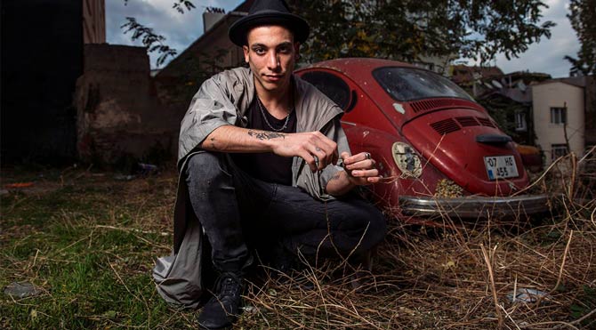 Can Bonomo’nun şiir kitabı yayımlandı