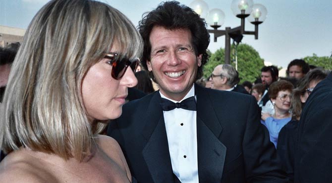 Ünlü komedyen Garry Shandling hayatını kaybetti