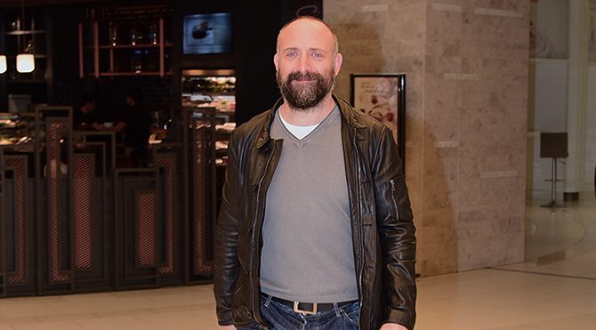 Halit Ergenç herkesle paylaşacak