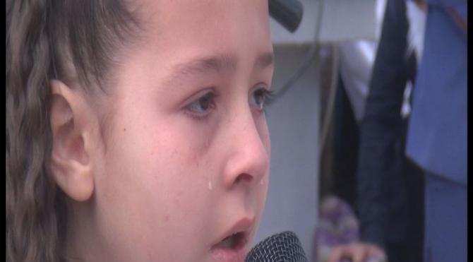 Kosova'da 'Çanakkale Şehitler Anıtı'... Kız öğrencinin gözyaşları içinde okuduğu şiir duygulandırdı (2)