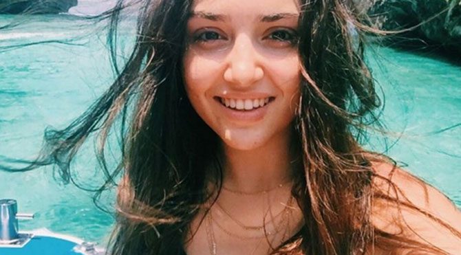 Hande Erçel’in Tayland tatili