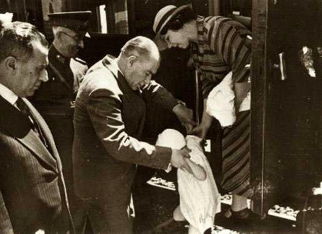 ataturk un cocuklara verdigi degeri