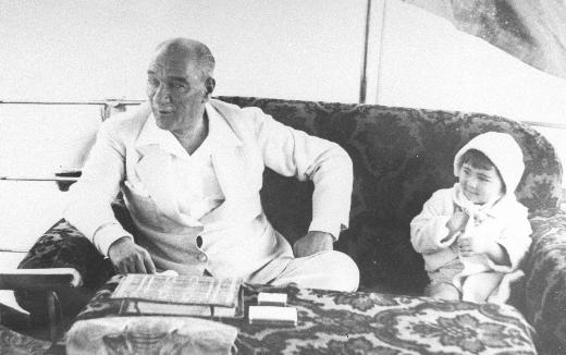 Ataturk Un Cocuklara Verdigi Degeri Gosteren 10 Unutulmaz Soz Sozcu Gazetesi
