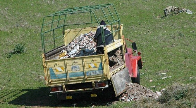 Izmir De Kacak Moloz Dokumu Engellenecek Guncel Yasam Haberleri