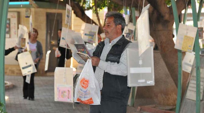 Ağaçlar kitap açtı