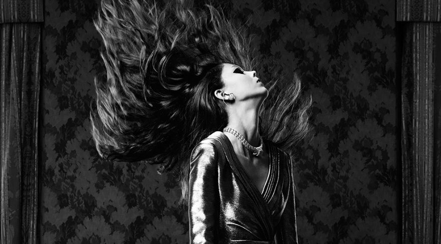 Saint Laurent geçmişini sildi