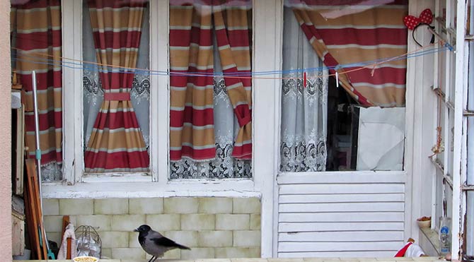 İstanbul’a sığınan kadınların vizöründen İstanbul sanatseverlerle buluşuyor