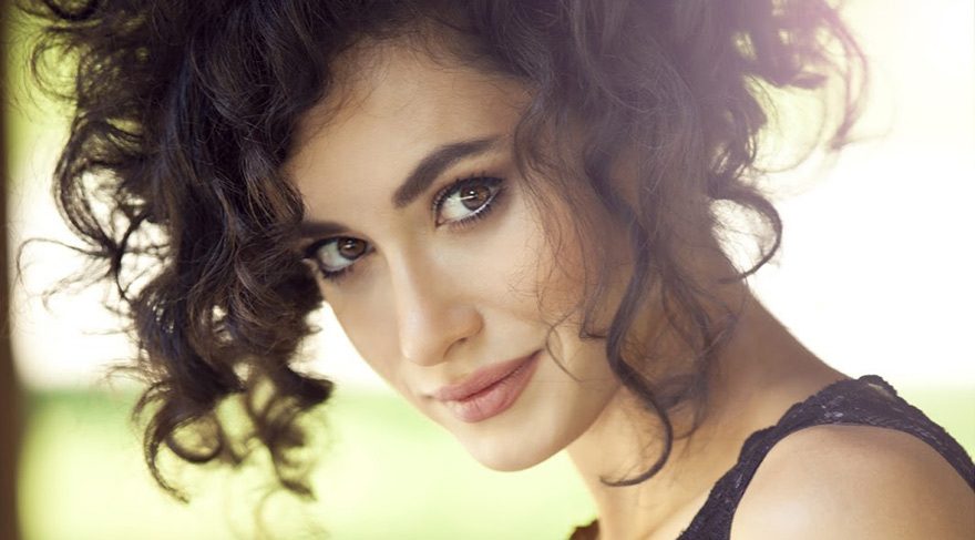 Hande Doğandemir yaptığı paylaşımla dikkat çekti