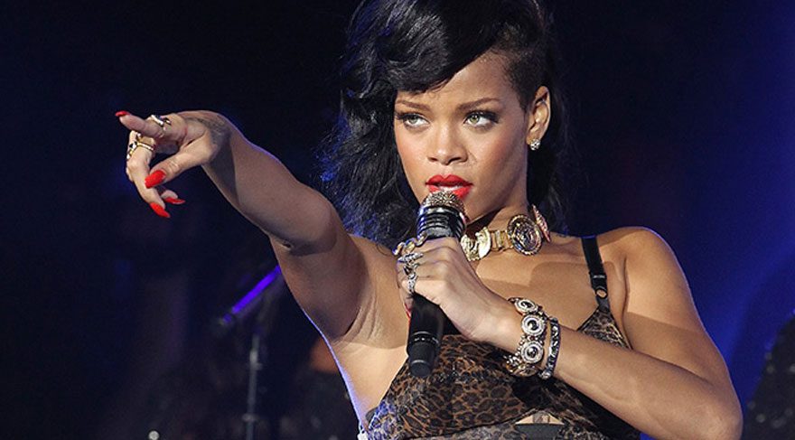 Rihanna’nın hayatı belgesel oluyor