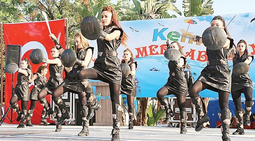 Kemer’de ilginç şenlik