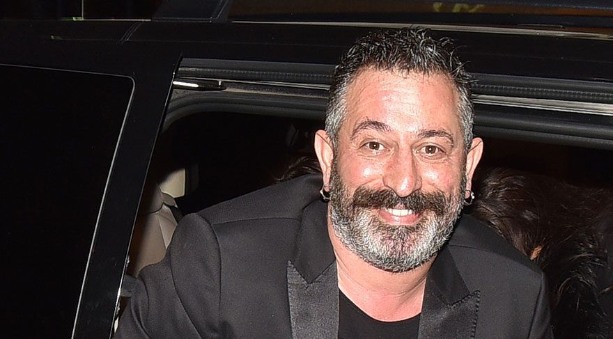 Cem Yılmaz’dan basına kapalı kutlama