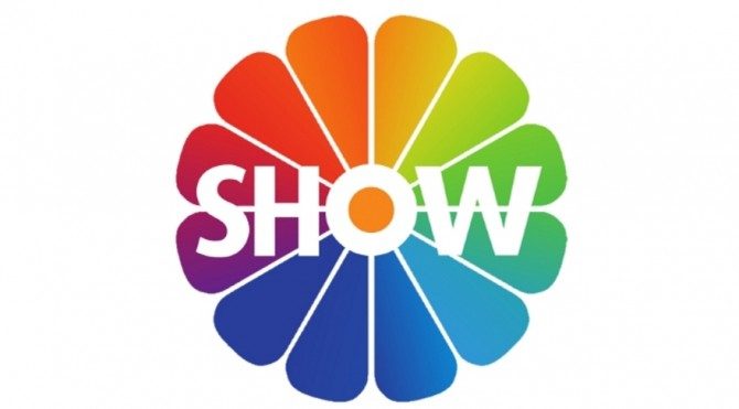 Show Tv Yayin Akisi 24 Nisan Pazar 2016 Guldur Guldur Ve Titanlarin Savasi Show Tv Canli Izle Sozcu Gazetesi