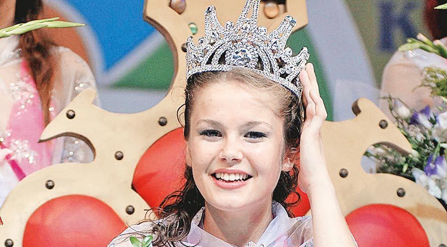 Burcu Akdeniz güzeli çıktı