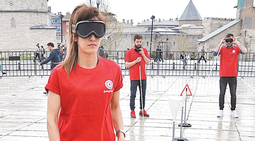 Empati yöntemiyle duyarlı olmaya çağrı