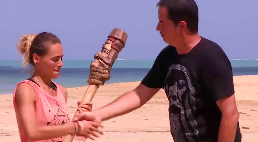 Survivor Adası’nda sigara mı içiliyor?