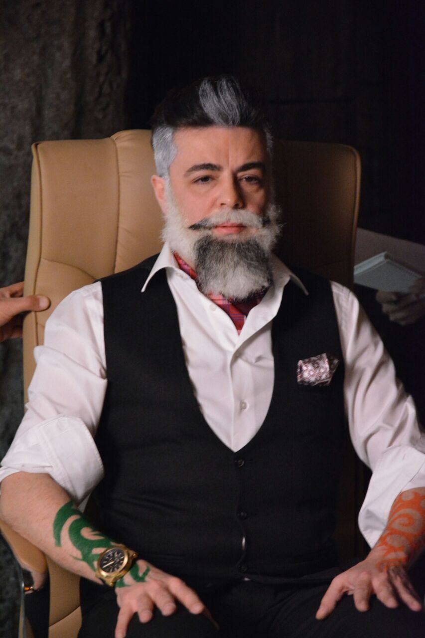 Burak Kut ‘Nasıl Yani’ filmi için bambaşka bir görüntüye büründü