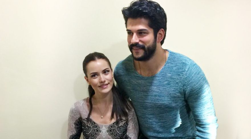 Fahriye Evcen ve Burak Özçivit hayırlı bir iş için kollarını sıvadı