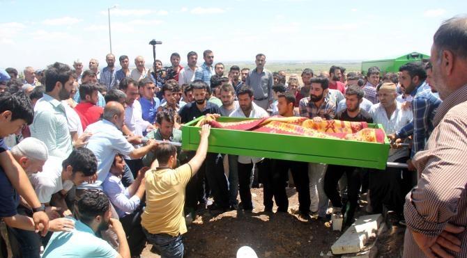 Kaza kurbanı 10 kişinin cenazesi Şanlıurfa’ya getirildi (2)