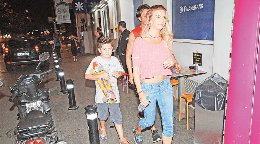 İvana Sert’in oğlu Ateş Sert: Annemin yalan haberlerini yapmayın
