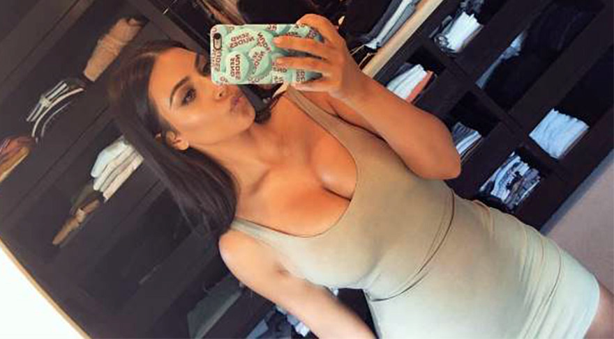 Kim Kardashian’dan yeni emoji
