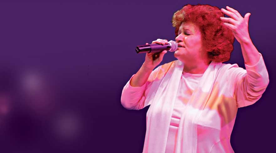 Selda Bağcan dünya turunda