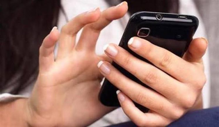 En ufak sorunda telefon bozuldu sanıp kapatıp açmak