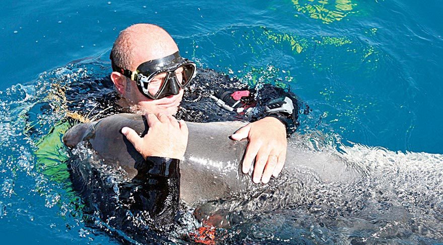 Merhum işadamı Mustafa Vehbi Koç’un deniz sevgisi ölümsüzleşiyor