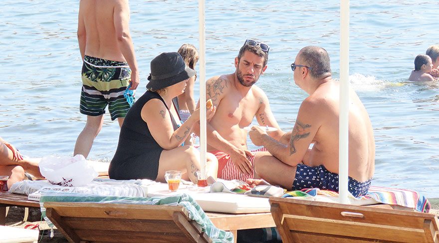 Dövmeli aile