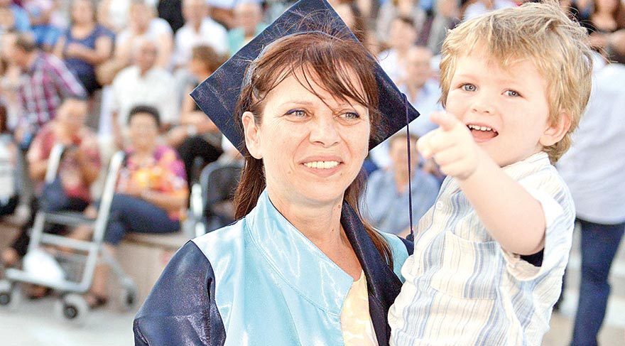 Torunlarla diploma heyecanı