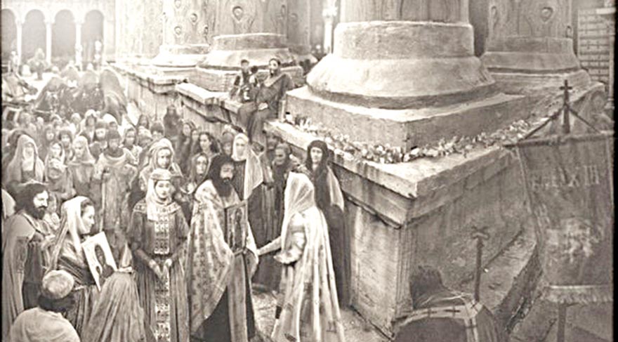 İki gorseli bir araya getirince…