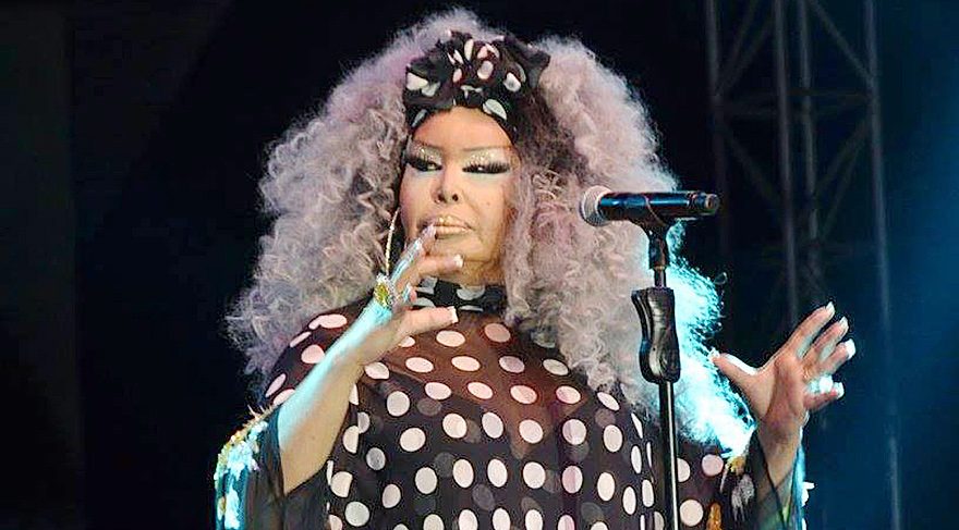 Bülent Ersoy’un iki yıl hapsi isteniyor