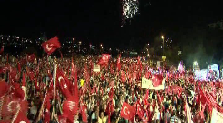 Alişan önceki akşama dair paylaşımı ‘Alın size darbe’ şeklinde olmuş
