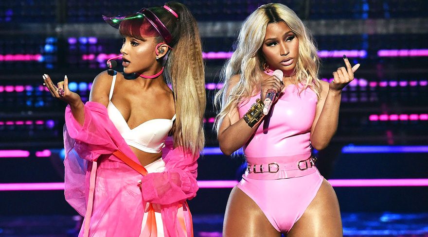 Ariana Grande ve Nicki Minaj’dan çok konuşulan klip