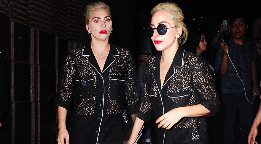 Lady Gaga sokakta pijamayla gezdi