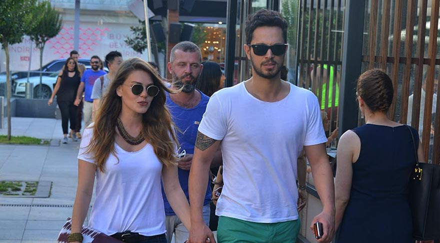 Aslı Enver ve Murat Boz ilişkisine bir ufaklık katıldı