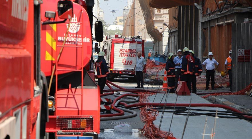 Karaköy’de korkulu saatler