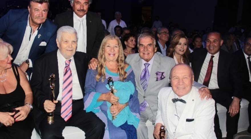 Adana Film Festivali’nde Onur Ödülleri sahiplerini buldu
