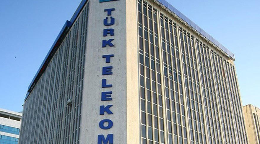 Borç iki Türk bankasının sırtında